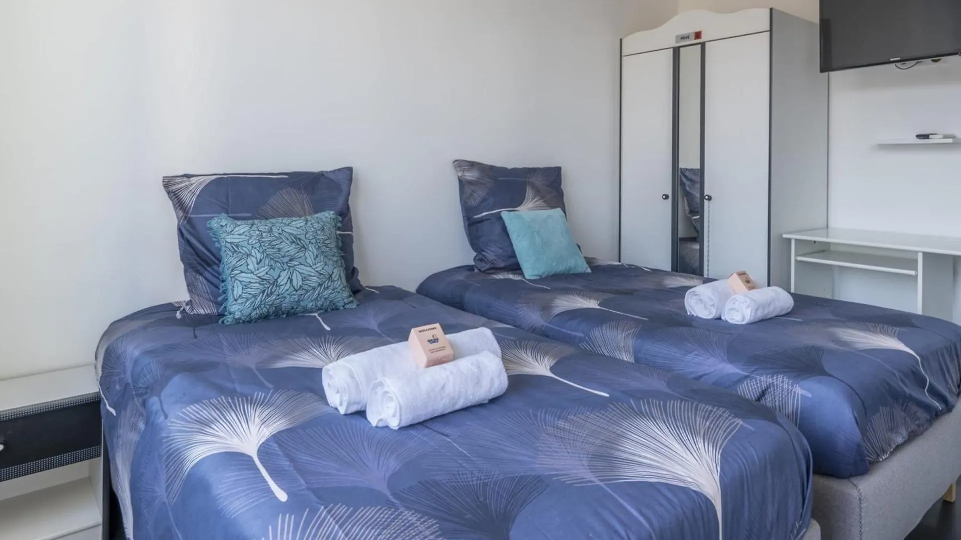 Spacious Apartment With Sea View In أنتيب فرنسا